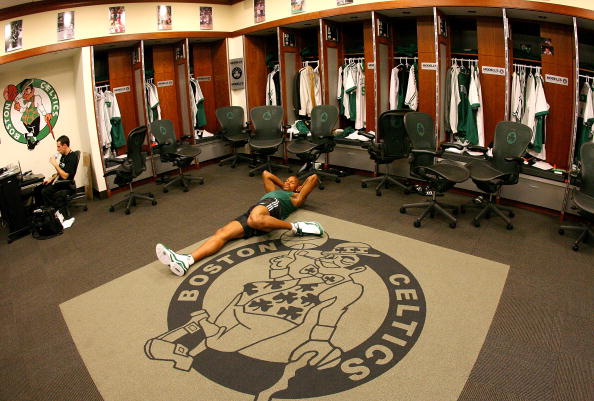 关于赛地聚焦——英超转会期热度飙升;波士顿凯尔特人远射贴柱;管理层满意;更衣室氛围转暖的信息 关于赛地聚焦——英超转会期热度飙升;波士顿凯尔特人远射贴柱;管理层满意;更衣室氛围转暖的信息