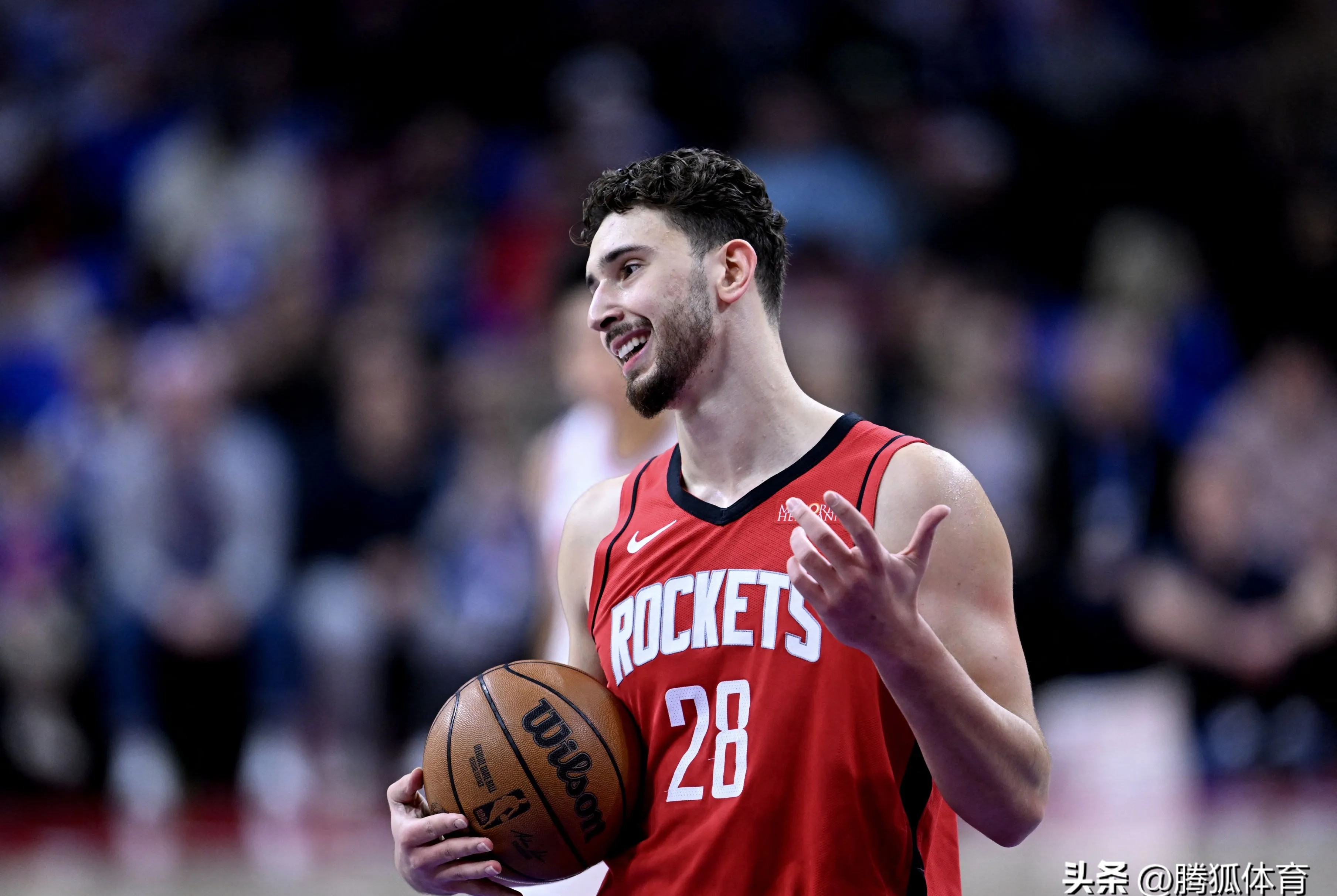 窗口期体能课后，密尔沃基雄鹿篮板制胜备战西甲，气氛紧张，赛季目标并未改变的简单介绍