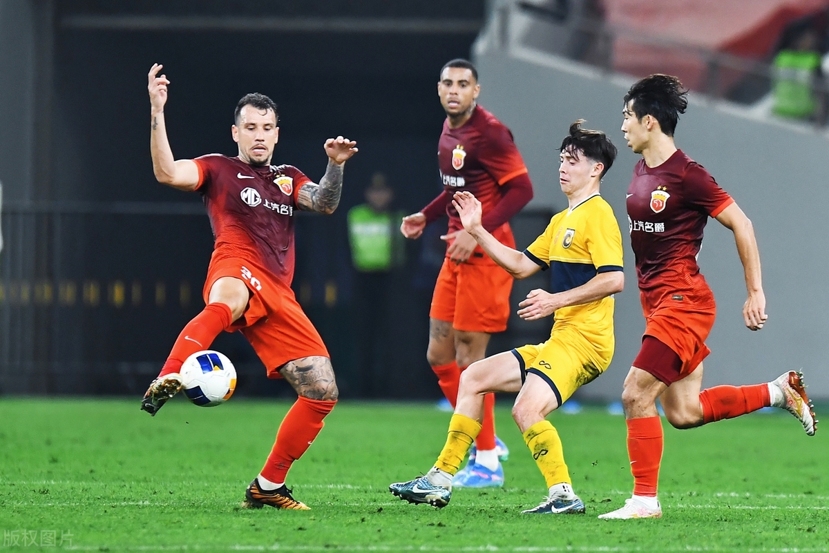 关于赛后体能课后，上海海港单刀错失备战NBA季后赛，球迷炸锅，临场指挥获称赞的信息