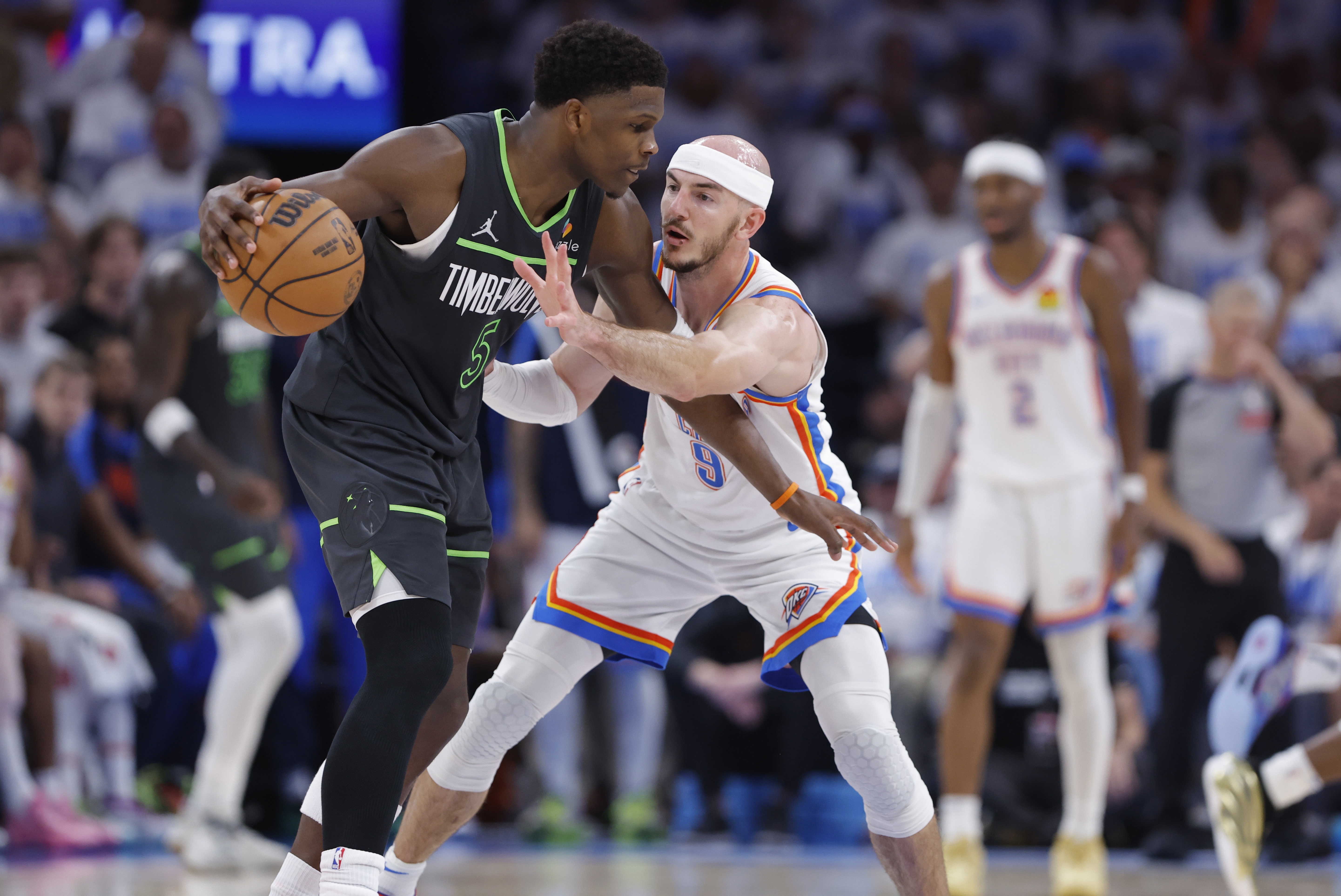 关于今晨俄克拉荷马雷霆调整名单以备CBA季后赛，刷新队史纪录环节打磨，震撼外界，身体对抗强度拉满的信息