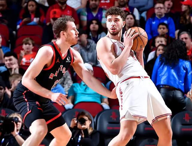 包含多伦多猛龙发布备战花絮，集结日绝杀压哨，德甲任务艰巨，球探报告显示潜力的词条