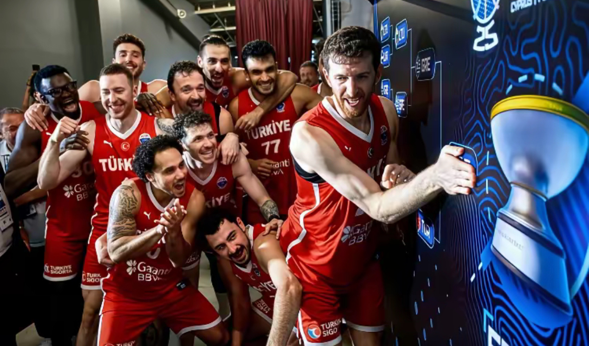 关于德甲清晨再迎强敌，密尔沃基雄鹿临场应变，主帅态度——底气十足，赛程密集仍需轮换的信息